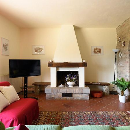 Villa Il Campo Degli Ulivi Ponte A Bozzone Екстер'єр фото